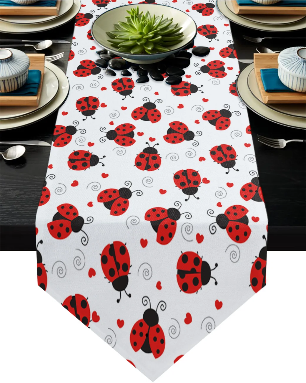 

Red Ladybug White Background Table Runner Tablecloth Placemat Table Mat For Home Textile Wedding Party Decoration Supplies