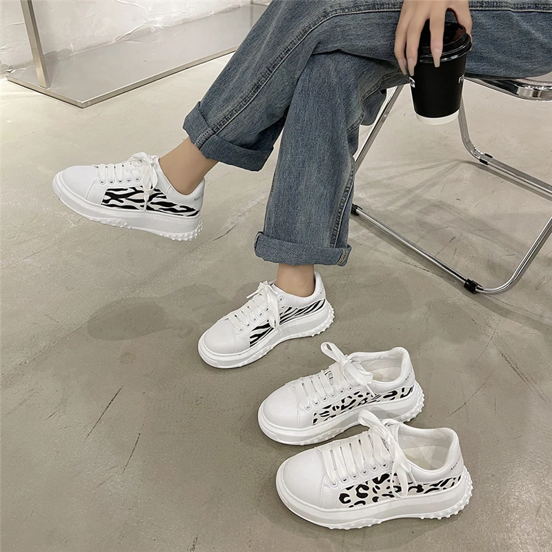 

White Soft Sole Leather Women's Vulcanize Shoes Platform Leopard Women Casual Sneakers Comfort Breathable Spring Autumn 2021 New