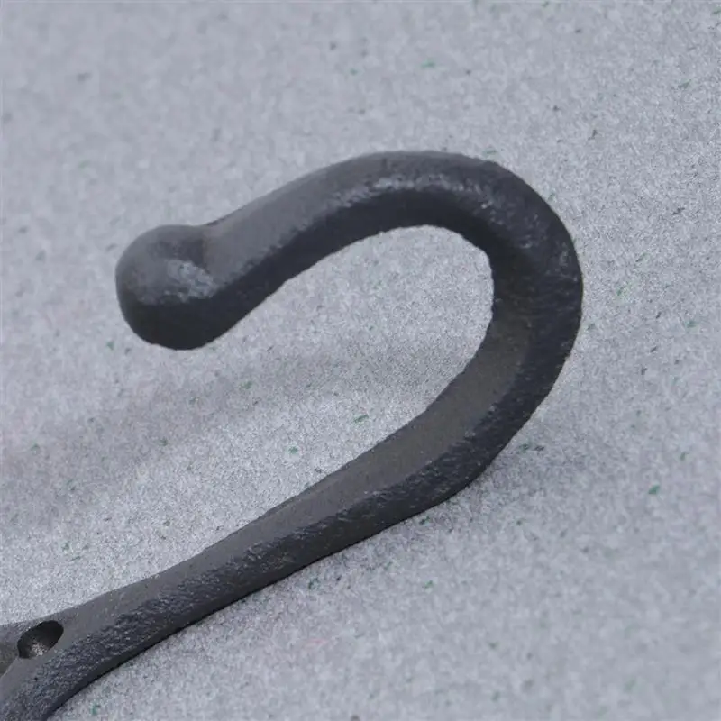 

5pcs Retro Iron Art Hooks Wall Hanger Heart Shape Hanging Hook for Kitchen Home (Black)