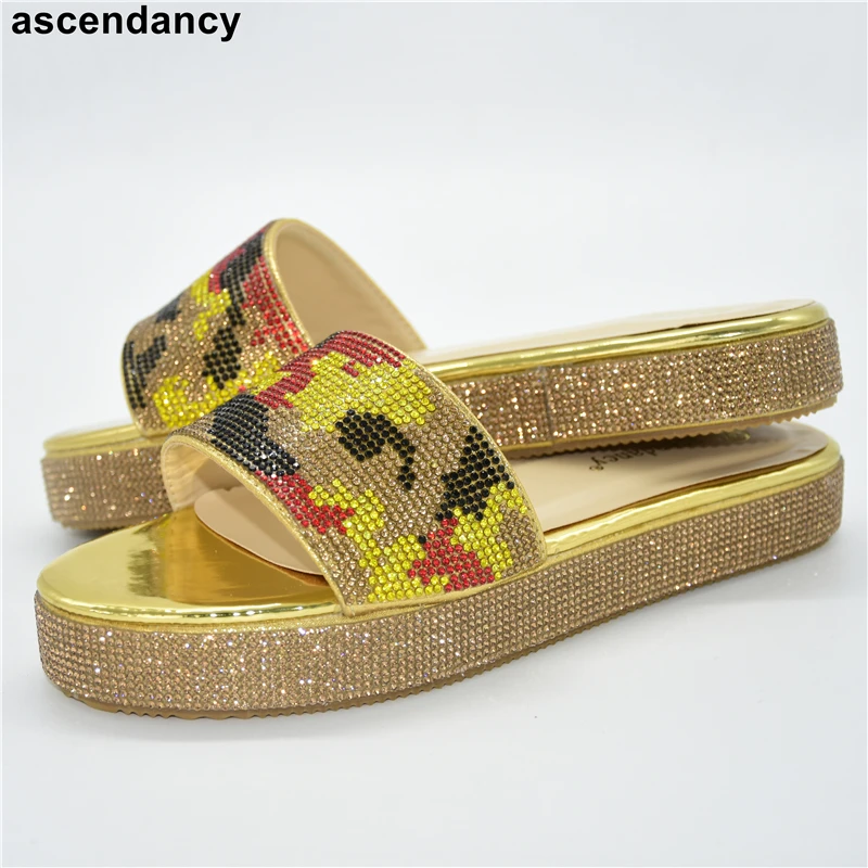 

Новый дизайн; Итальянские стразы; Летняя женская обувь; 5 цветов; Заводская оптовая цена; Вечерние женские туфли-лодочки в африканском стиле;...