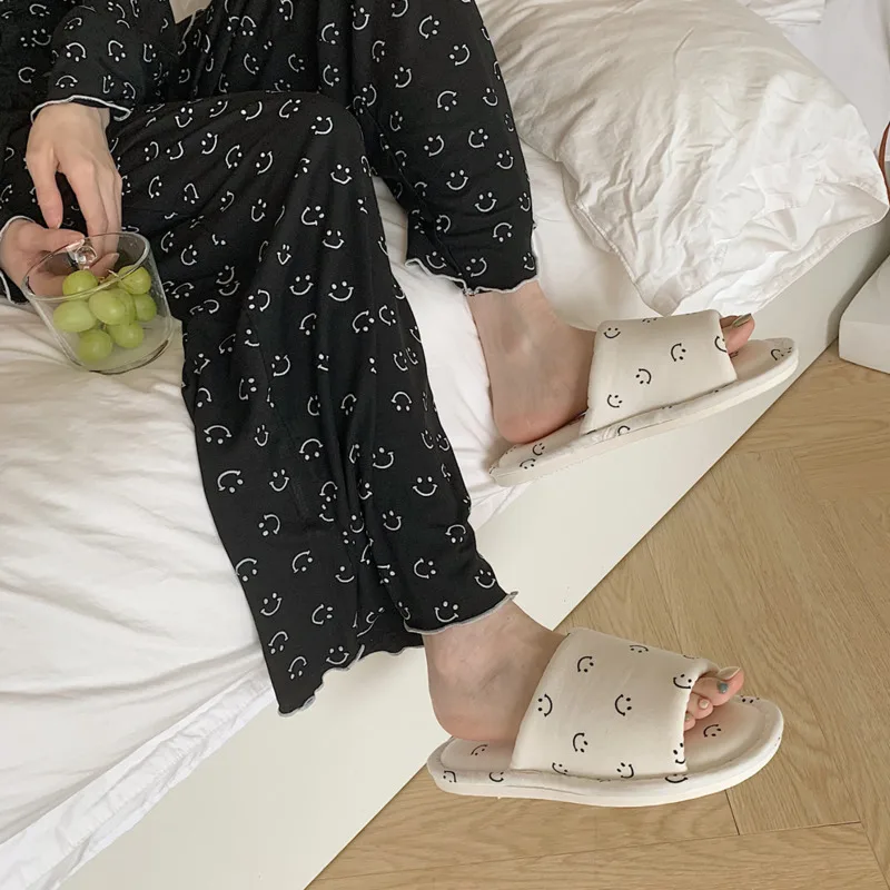 

House Cloth Slippers For Women Platforms Casual Sneaker Furry Massage Home Slippers Luxury Shoes Ladies Shoes And Sandals Flats