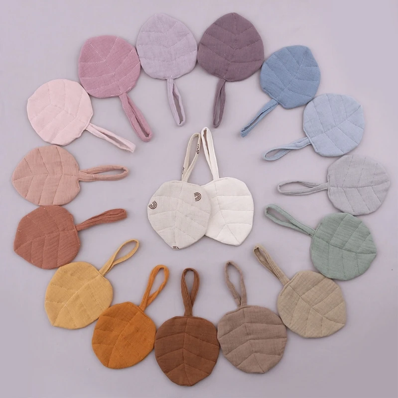 

1pc Baby Pacifier Clip Chain Pendant Soft Cotton Leaf-shape Soother Holder Dummy Nipple Clip Holder for Newborn Teething Toys