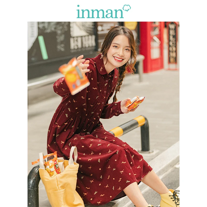 Женское вельветовое платье INMAN свободное с отложным воротником и принтом из 100%