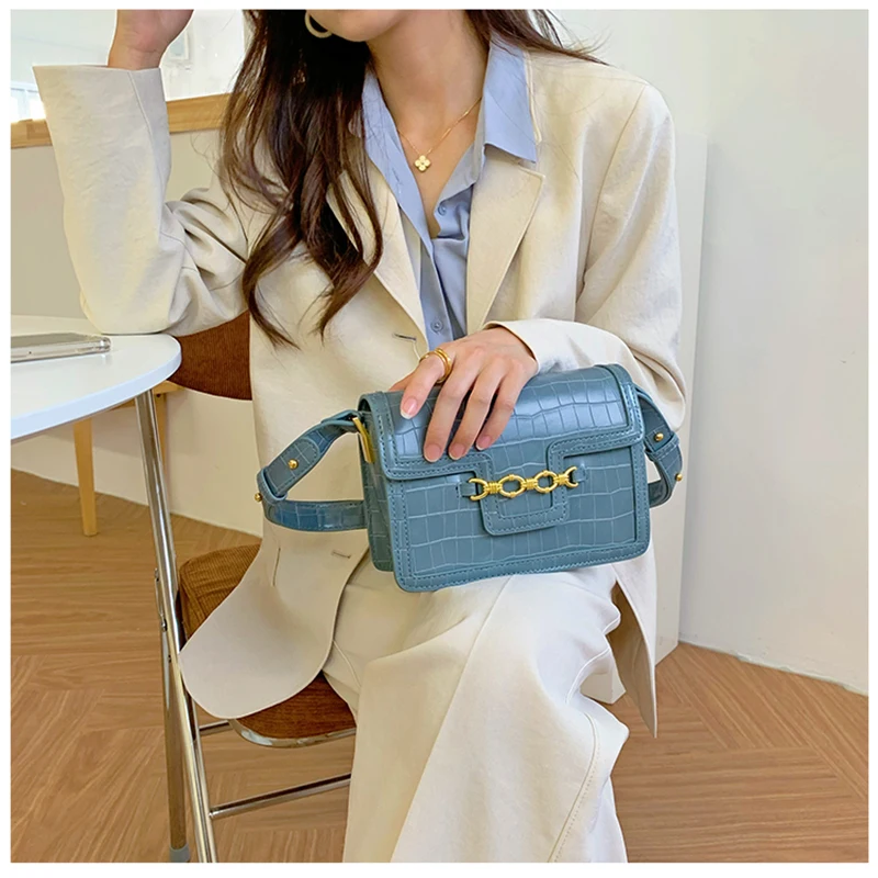 

2021 new fashion French niche high-end tofu bag female fashion crocodile pattern small square bag shoulder messenger bag