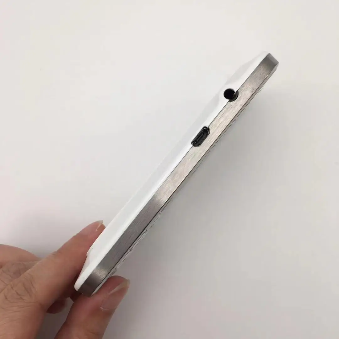 blackberry 9900 refurbished original blackberry 9900 cell phone 3g qwertytouch screen 2 8 wifi gps 5 0mp 8gb rom blackberry free global shipping