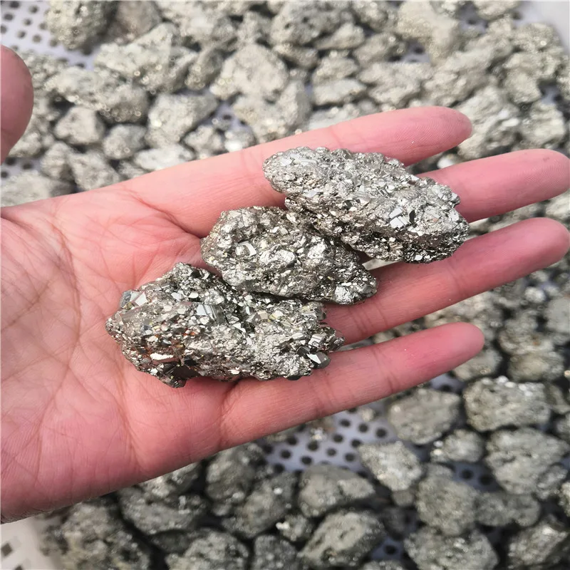 Натуральный медный колчедан хрустальные камни халкопирит образец минерала