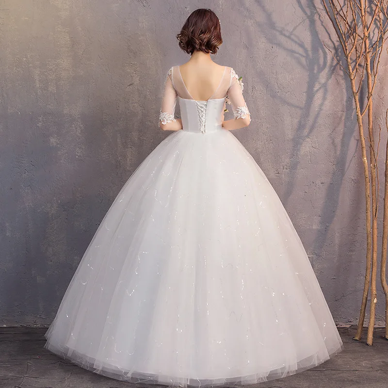 Свадебные платья размера плюс с аппликацией бальные коротким рукавом и