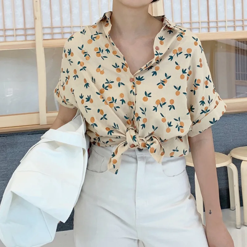 Женская рубашка праздничная оранжевая с фруктовым принтом блестками коротким