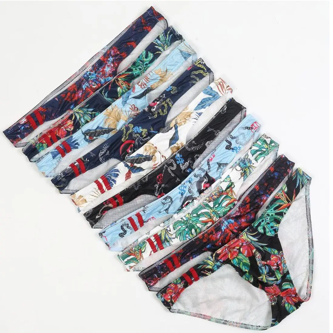 Мужские трусы бикини с U-образным выпуклым мешочком и принтом |