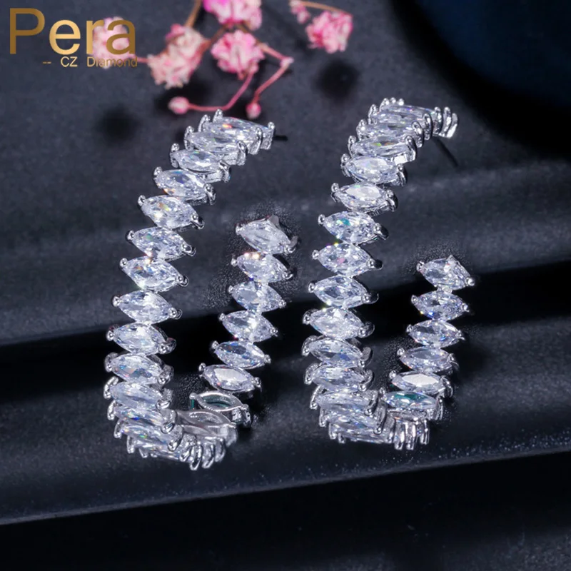 Женские круглые серьги кольца Pera полностью сверкающие белого и золотого цвета с