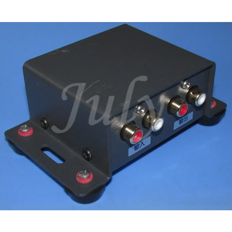 Аудиоизолятор с пассивным 5-кратным усилением 600Ω: 15K Permalloy transformer Select common ground switch -