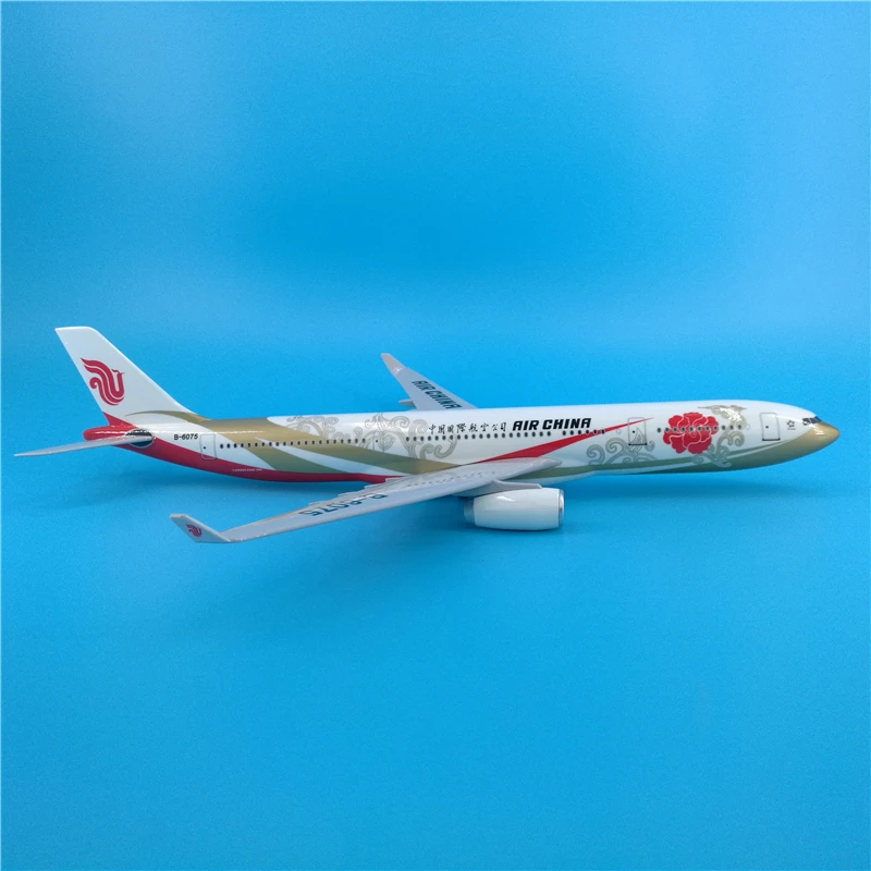 

47cm Air China Purple Gold A330 Collector's Edition Painted Aircraft Model China Airlines A330 Airbus Airways Model Airplane Toy