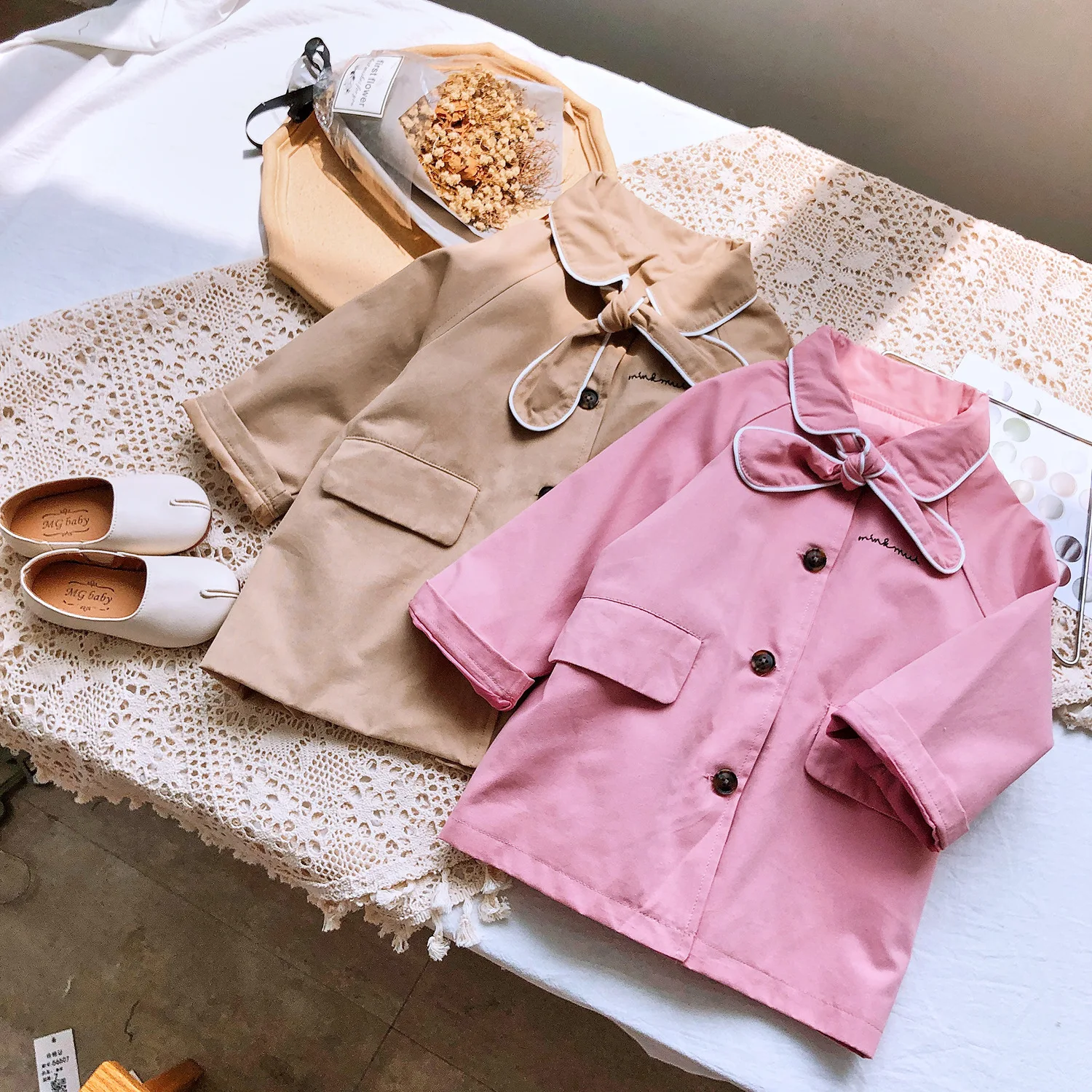 

Thunderers Kids Girl Windbreaker 2020 Spring Autumn Girls Simple Style All-match Coat 3-7 Years Pink Khaki Baby Girl Clothes