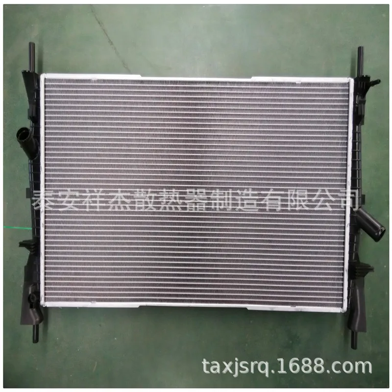 Радиатор для водяного бака автомобильного радиатора европейские и американские