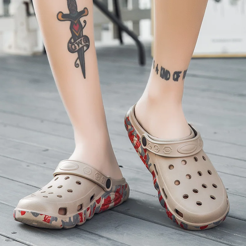 

Plus Size Slippers Hole Casual Sandals Men Upstream Aqua Shoes Breathable Quick-Drying Slip on Park Water Shoes Beach Shoes