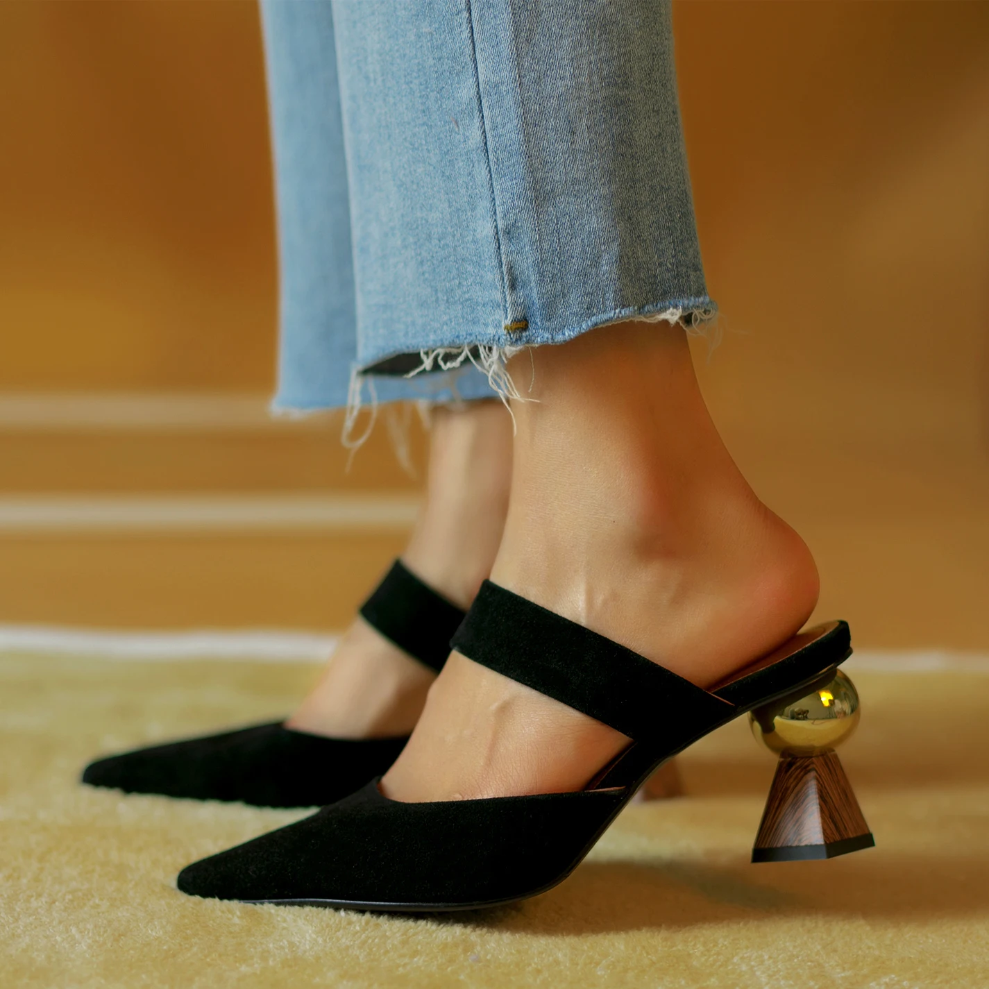 

Women's Slippers natural leather 22-24.5cm length Women's summer shoes outdoor Pointed toe Sheep suede womens slides