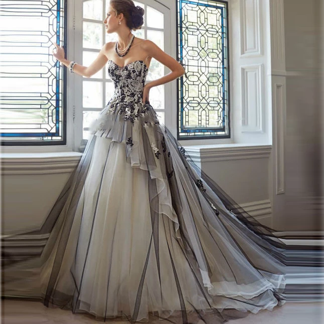 Винтажное свадебное платье трапециевидной формы из черного и шампанского в