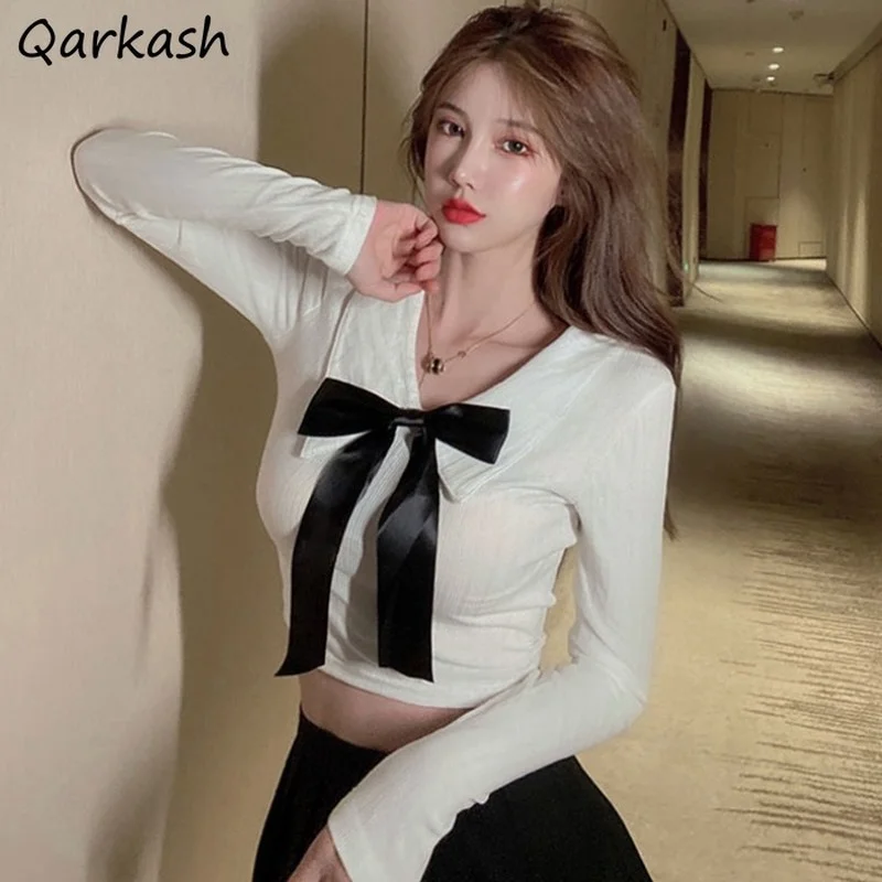 

Футболка женская с бантом и V-образным вырезом, стильный классический топ для отдыха в стиле High Street, популярная Милая повседневная одежда дл...