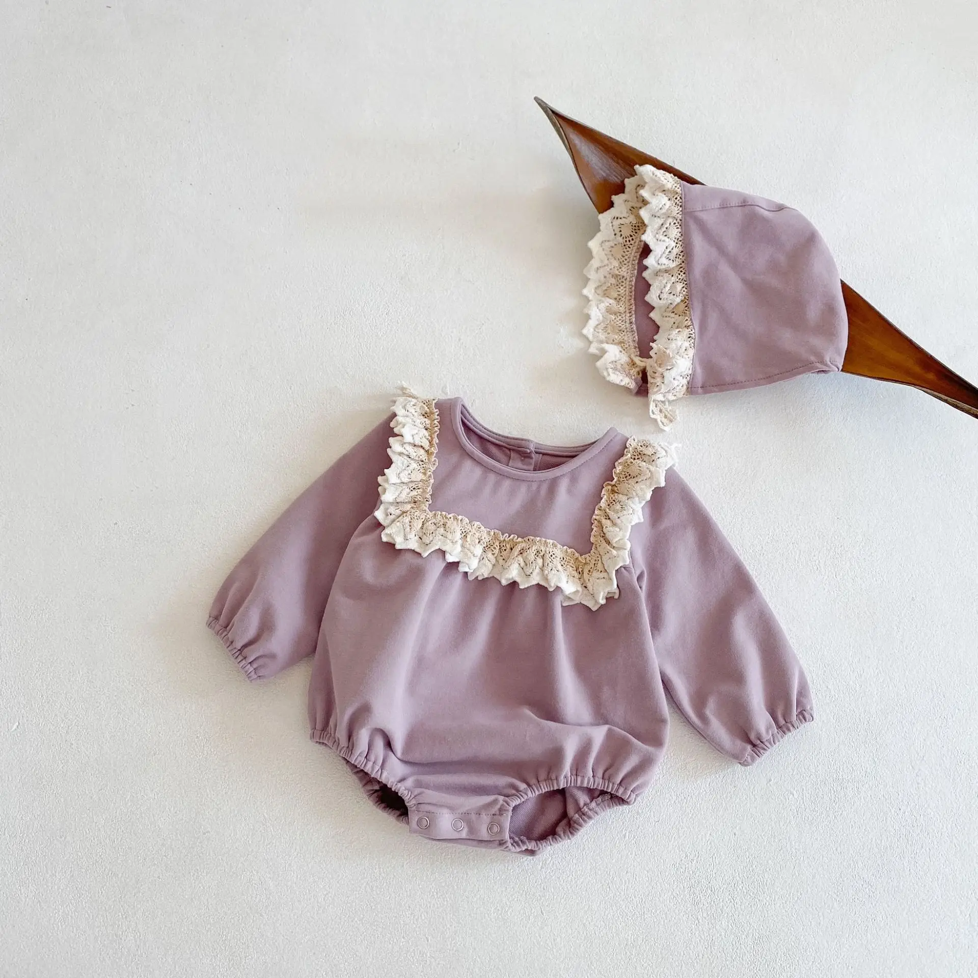 2022 baby girls rompers 100% cotton newborn 100-day clothes lace ruffled long-sleeved one-piece romper triangle climbing clothes