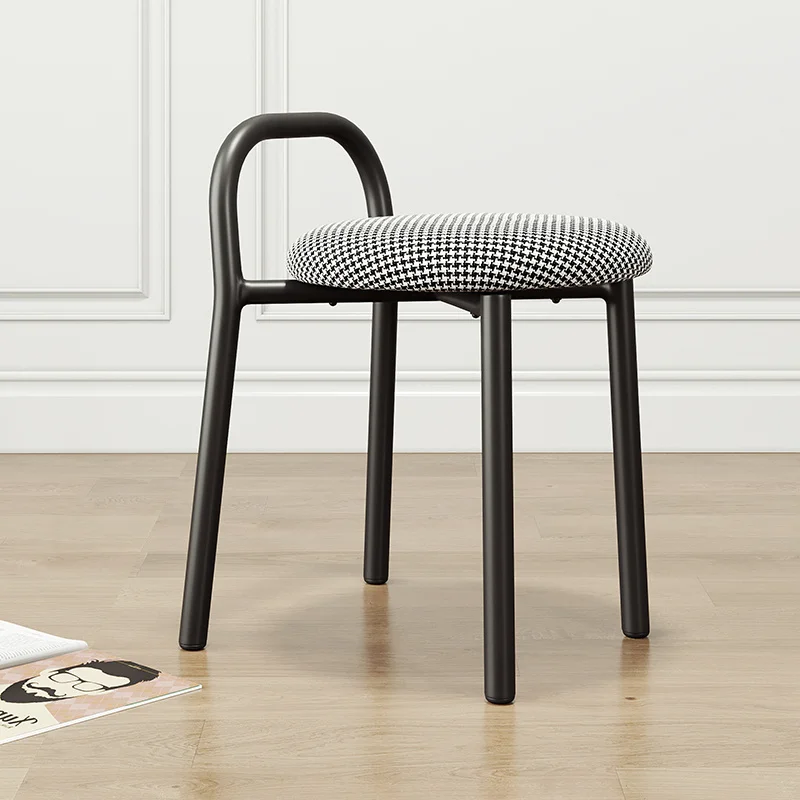 

Nordic Simple Dining Chair Cafe Stool Light Luxury Leisure Fabric Desk Chair Milk Tea Iron Art Restaurant Stool