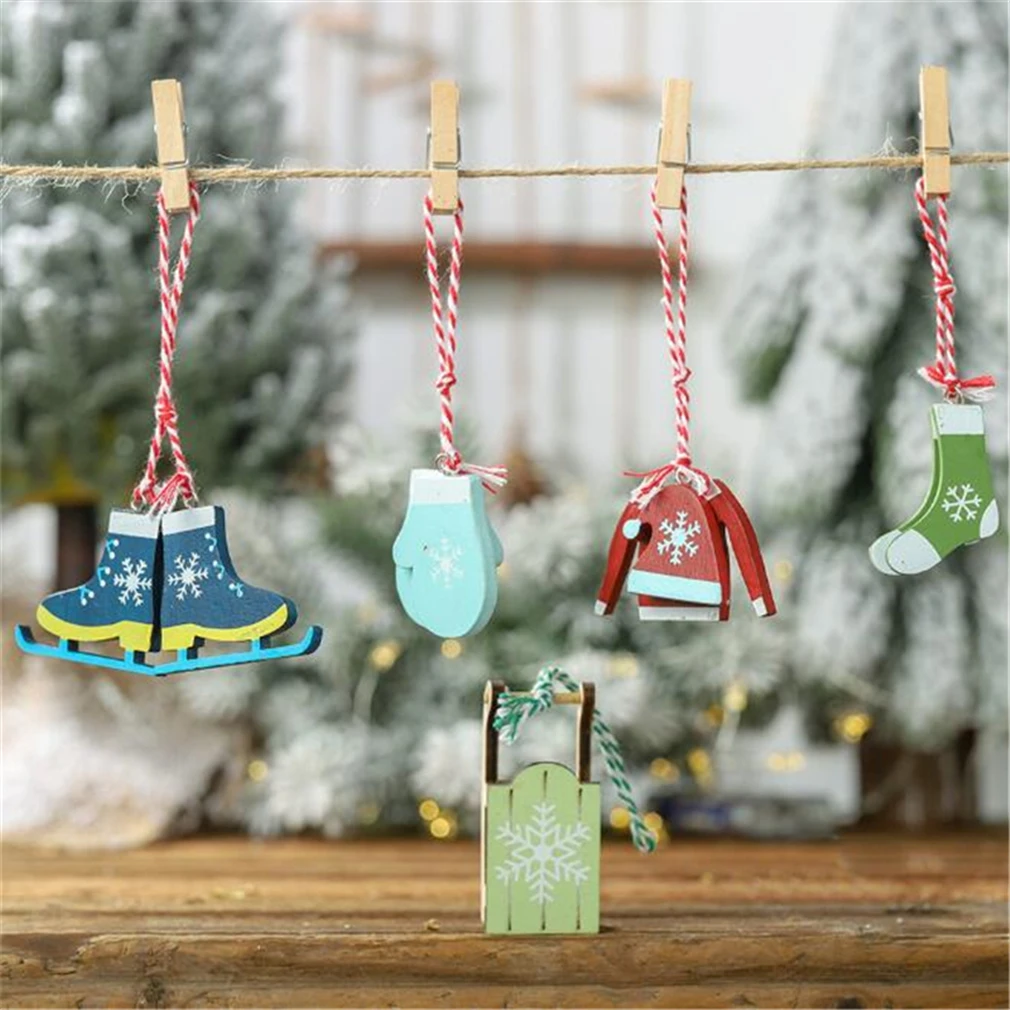 

5pcs/pack Christmas Pendant Xmas Socks Ornaments Decoration Cute Ski Xmas Ornaments Wooden Christmas Pendants For Home Decor