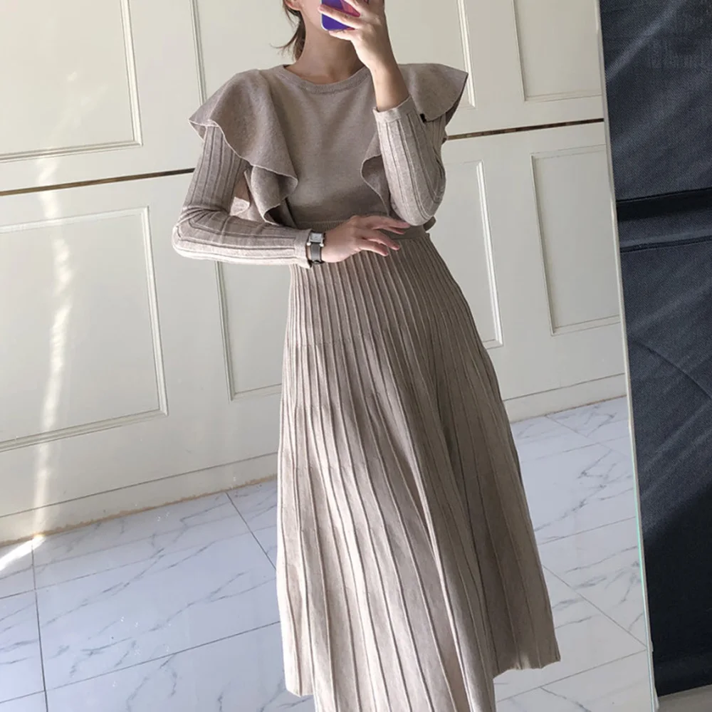 

Autumn Retro Round Neck Ruffle Stitching Long Sleeve Pleated Knitted Dress Casual Simple Sweater Dress Women Korean Style