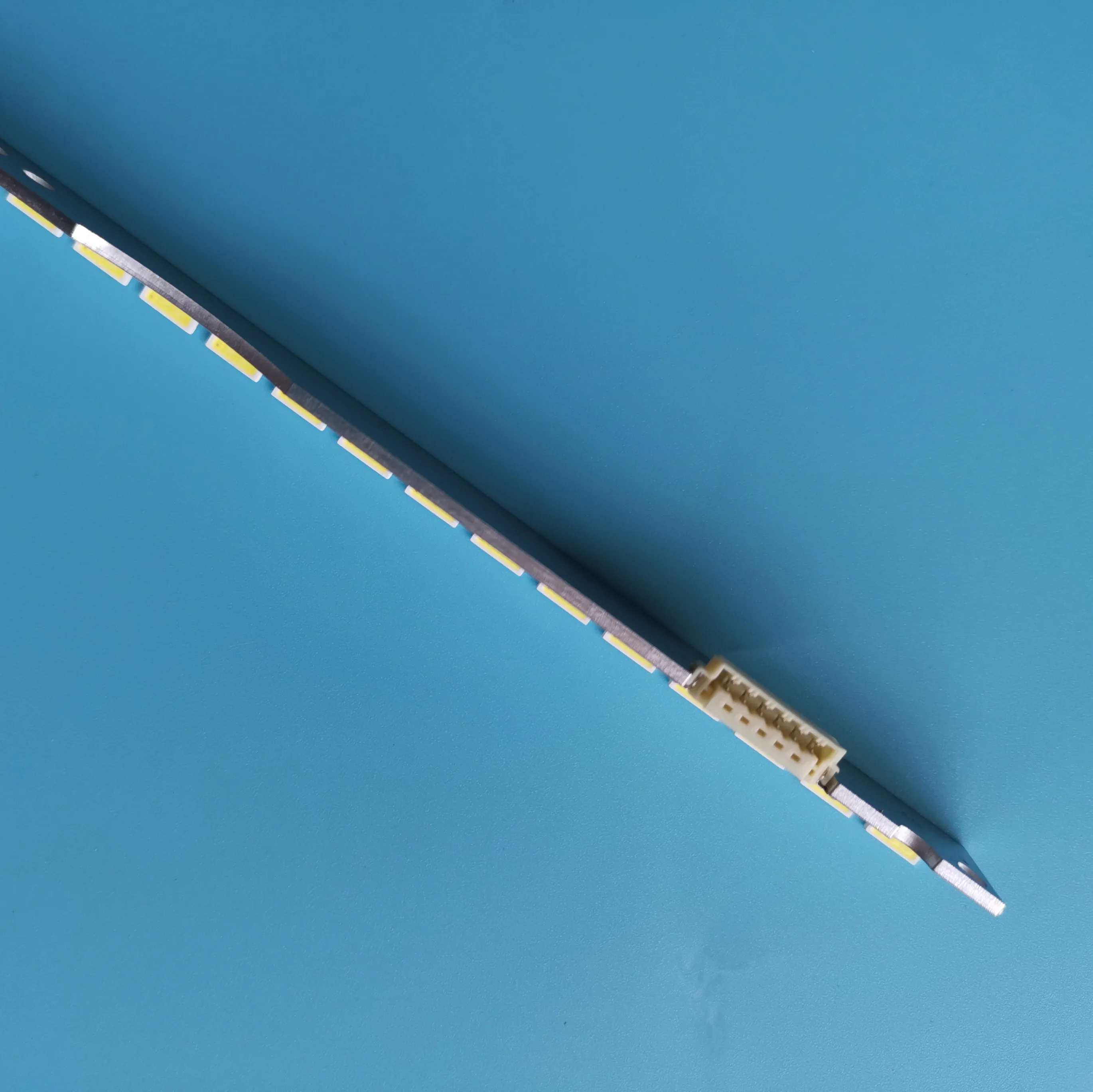 6V* 44 Светодиодный s Светодиодные ленты 2012SVS32 7032NNB 44 2D REV1.0 для телевизоров Samsung UA32ES5500 UE32ES6557 V1GE-320SM0-R1 32NNB-7032 светодиодный-MCPCB