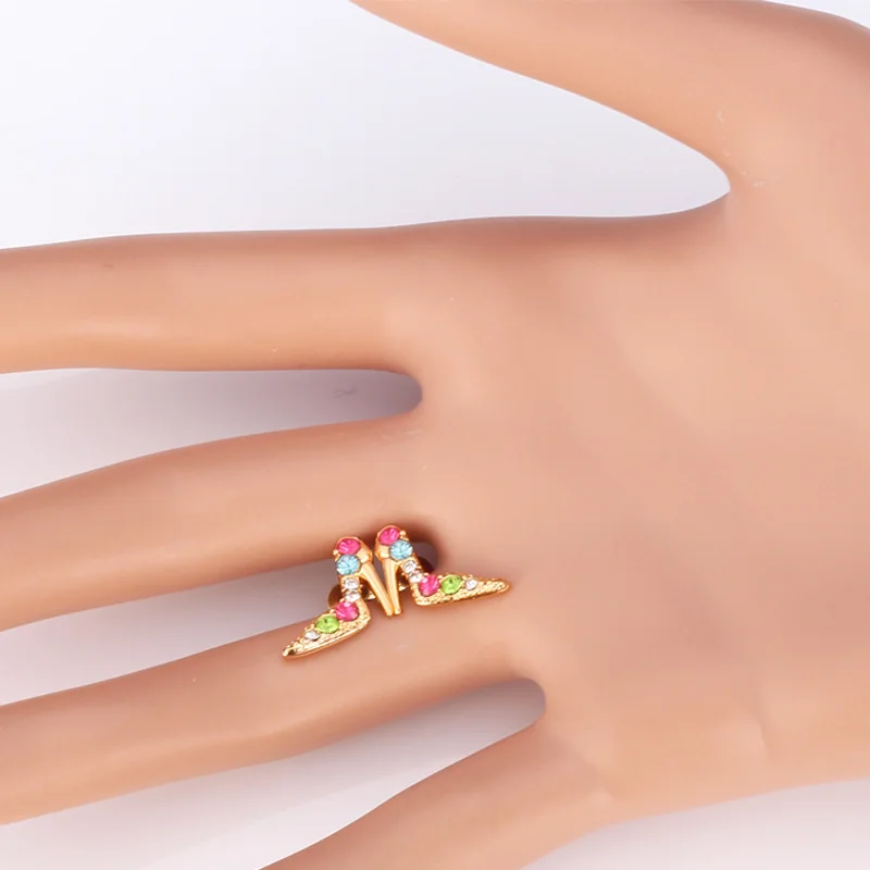 Женские серьги-гвоздики на высоком каблуке с кристаллами | Украшения и