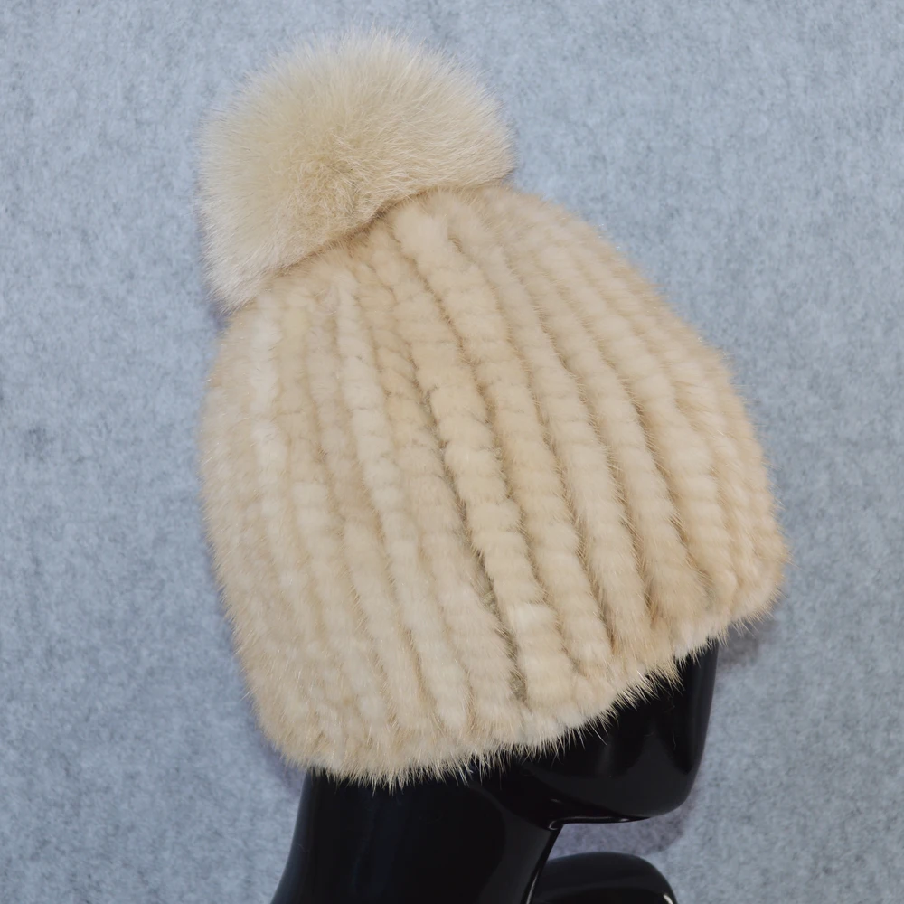 Женские вязаные шапки ручной работы зимние теплые из натурального меха норки