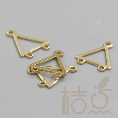 Необработанная латунная треугольная подвеска 15x12 мм