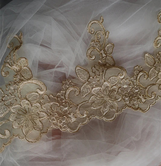 Золотая кружевная тесьма вышитая ткань для свадебных украшений - Фото №1