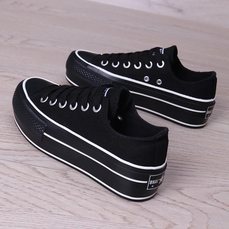 

Black canvas shoes women's 2021 new Korean version ulzzang hundred set of muffin thick-soled student ins tide work shoes