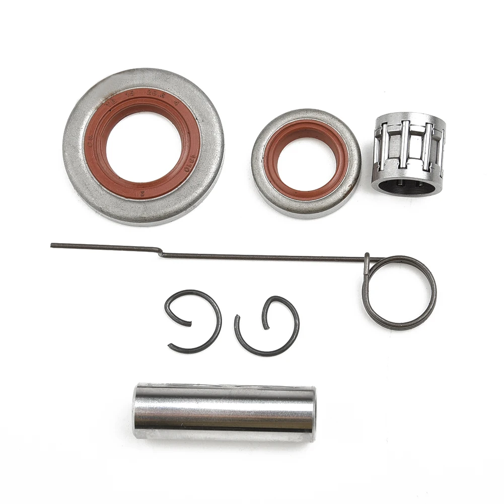 

028WB Chainsaw Cylinder Piston Kit Gaskets Seal 1118 020 1203 Replacement