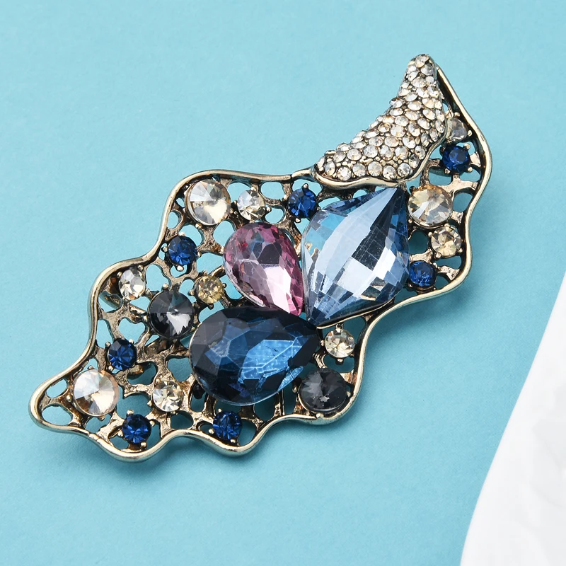 

Wuli&baby Rhinesotne Flower Brooches Multicolor Geometric Shape Flower Party Office Brooch Pins Gifts