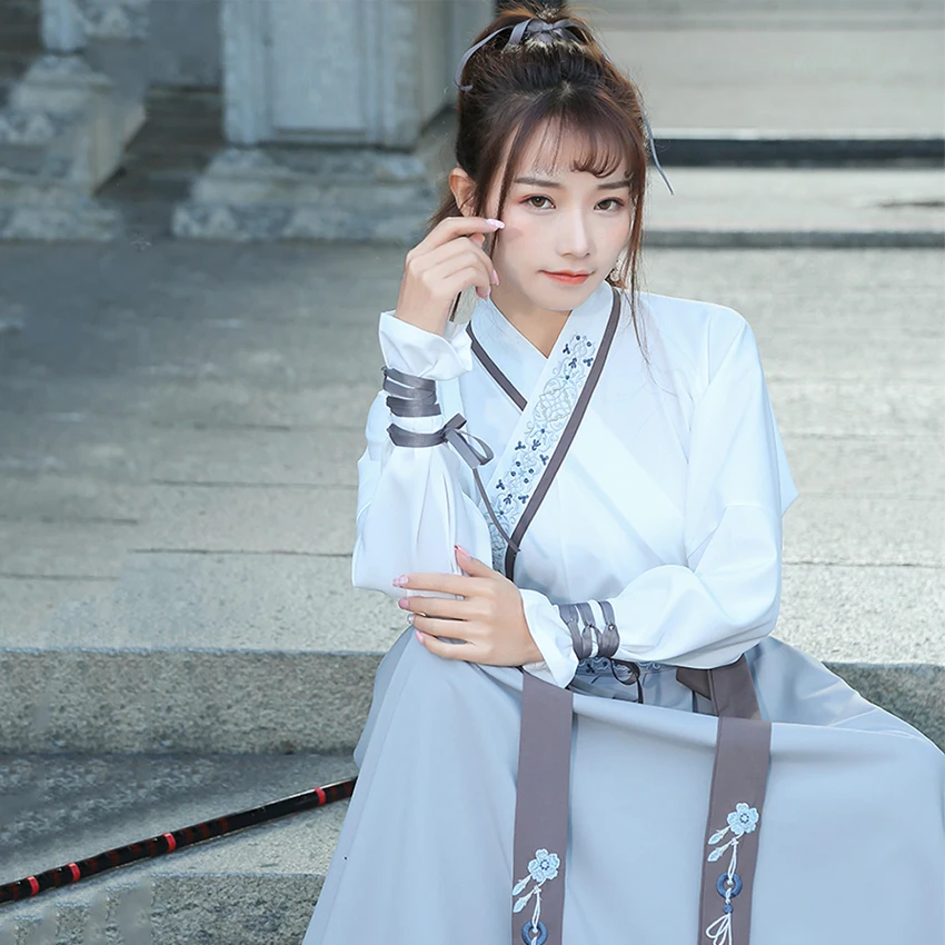 

Chinese Folk Costume Hanfu For Men Oriental Swordsman Clothes Traditional Outfits Fairy Embroidery Oriental Stage Dress BL4051