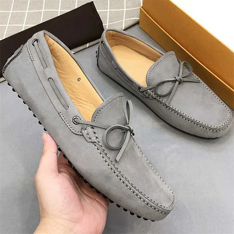 

Fashion Gray Men Moccasins Casual Flat Shoes Male Nuback Leather Loafers Men's Driving Shoes Zapatos Hombre Slip-on Footwear