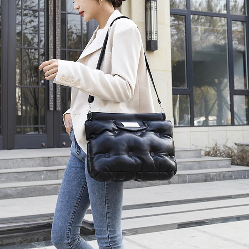 

Luxury Leather Shoulder Bags For Women Cloud Handbags Female Space Cotton Down Pleated Crossbody Bag Large Capacity Travel Tote