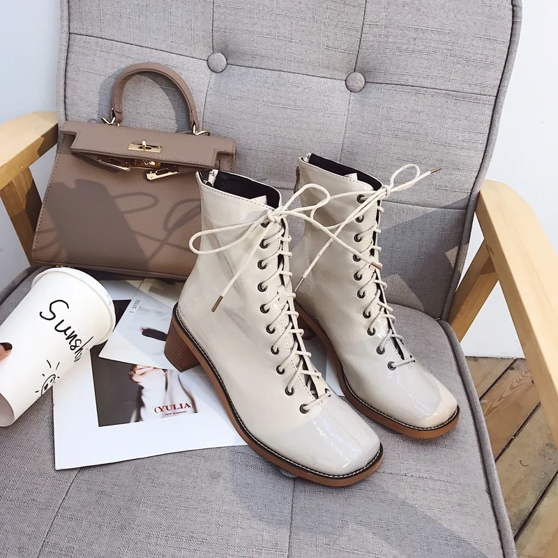 

White Shoes Women Platform Martin Boots 2019 Autumn New Fashion Brand Ladies Ankle Boots Cross-tied Female botas mujer Patchwork