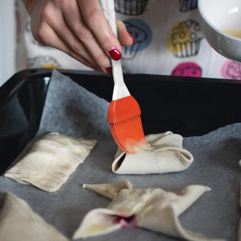 

Danish Dough Whisk Baking Bread Stainless Steel Tool Set 2 PCS Dough Scraper with 5 Replacement Blades EIG88