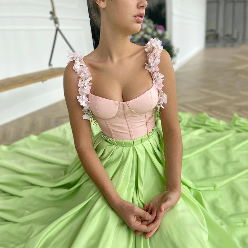 

New Arrival Green Scoop Neck Sleeveless Satin Prom Dress Elegant A-Line Flower Straps Evening Dress Plus Size Pleated Long