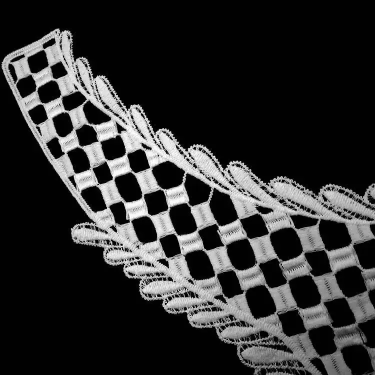 Красивые белые цветы кружевной воротник декольте Вышивка аппликация платье