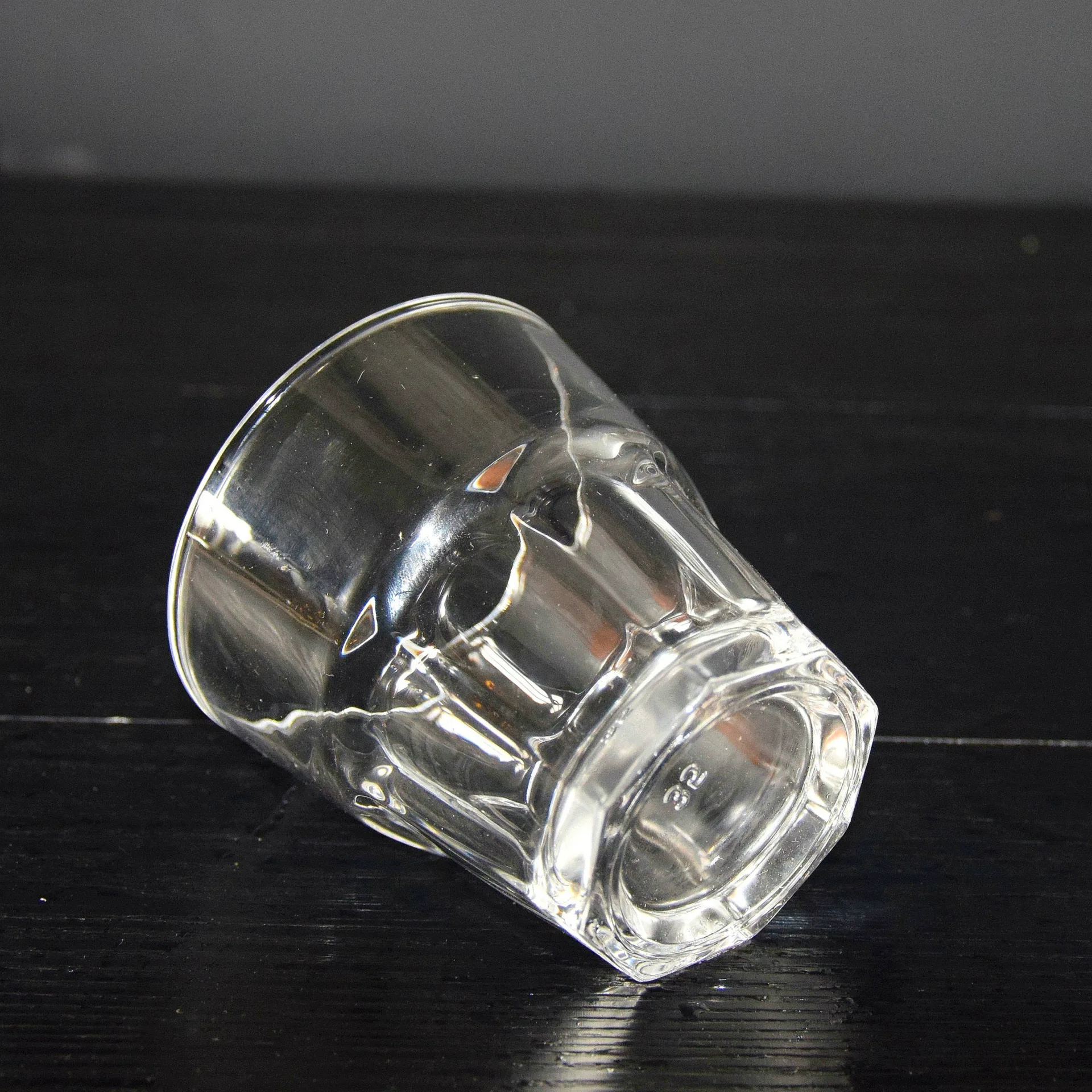 

2 Pcs set high quality fashion home bar lead-free whiskey glass cups 0831-06