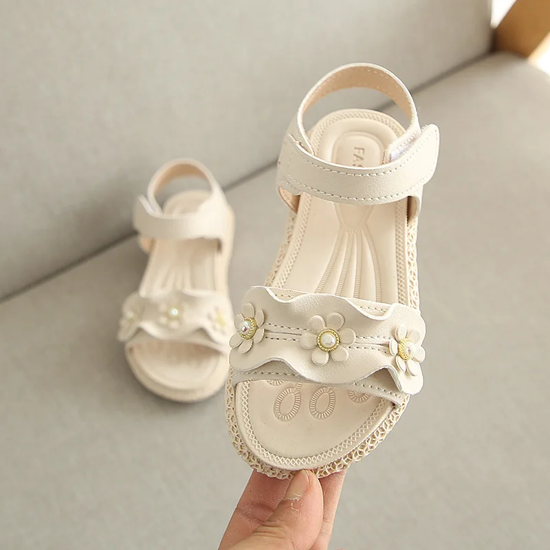 

2022 new children's summer sandals girls soft bottom non-slip flower princess sandals baby fashion sandals