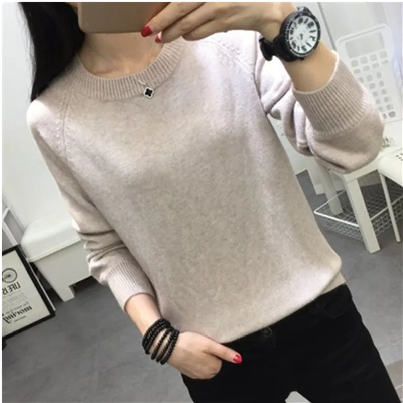 Женский короткий свитер свободного покроя Осень-зима 2020 черный и белый с круглым