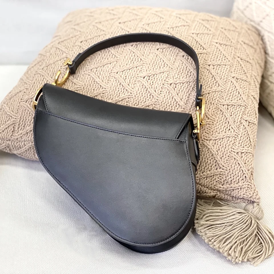 

2021Classic Genuine Leather Ladies Shoulder Bag Luxury Ladies Messenger Bag Fashion Design Saddle Bag Flip Ladies Handbag Wallet