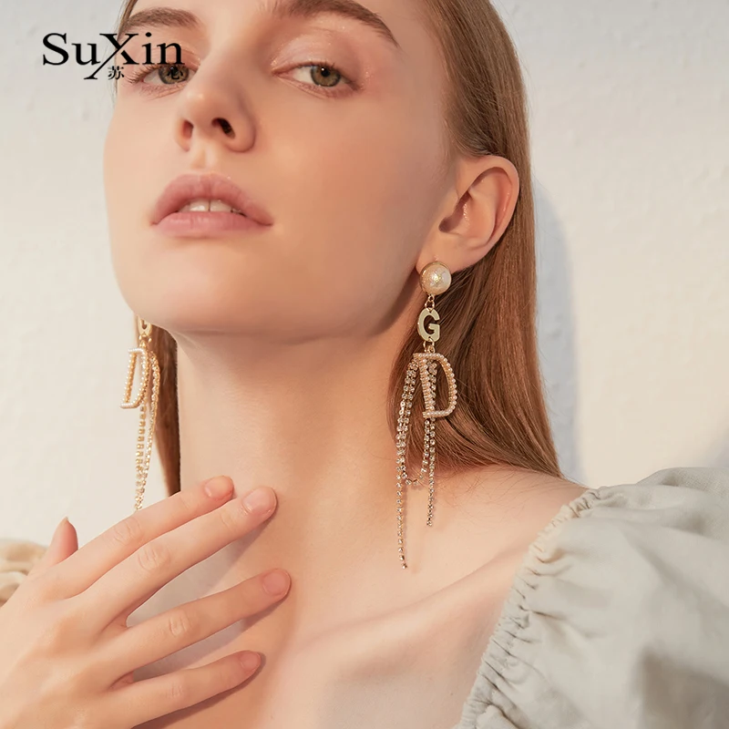 Серьги SuXin новинка 2020 простые характерные серьги с кисточками и буквами D для