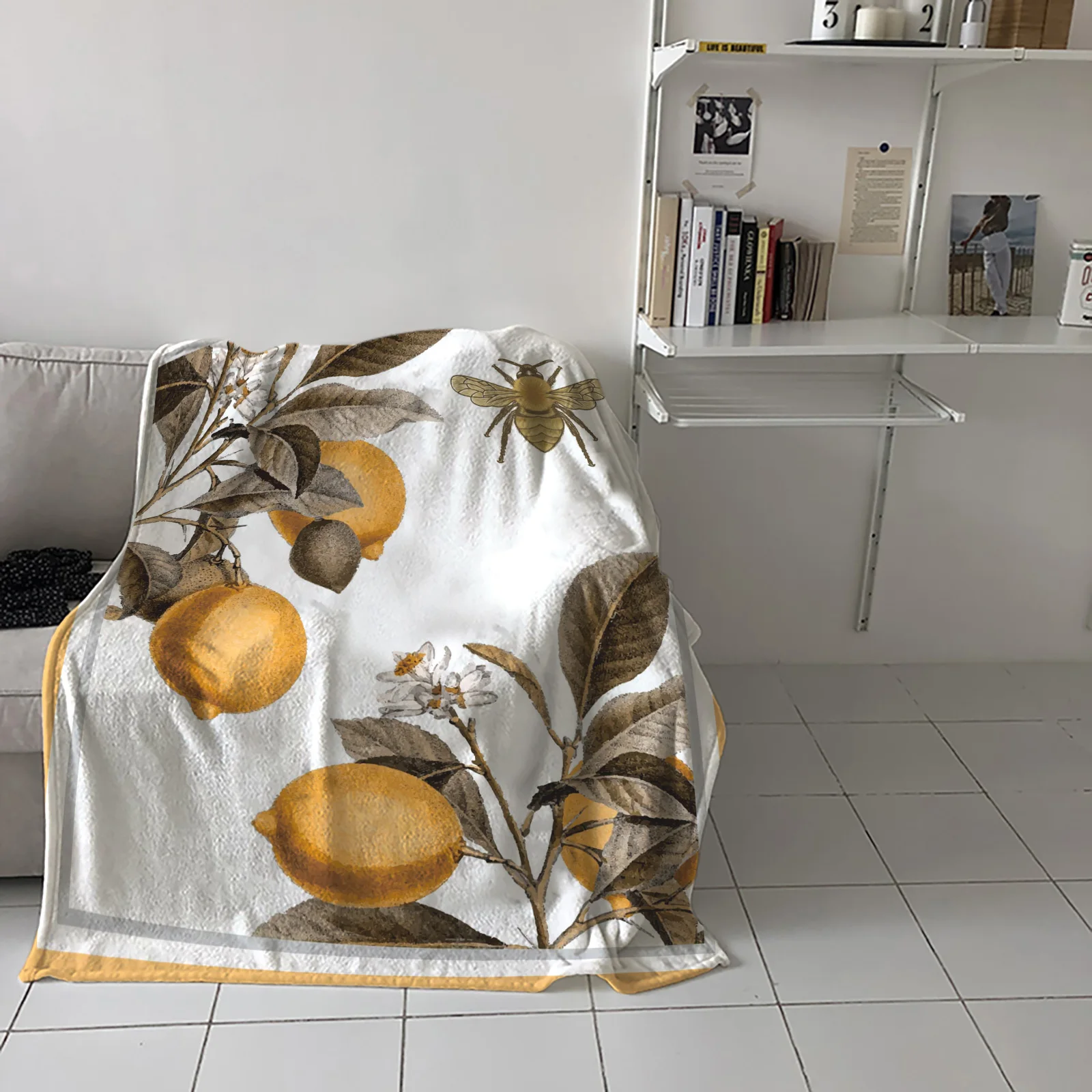 

Lemon Bee Retro Throw Blanket for Sofa Warm Blanket on Bed Home Bedspread Travel Fleece Blanket