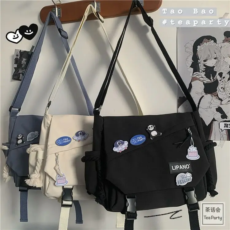 

2021 new large-capacity one-shoulder male Japanese Harajuku vintage cargo messenger bag girl student cross-body bag
