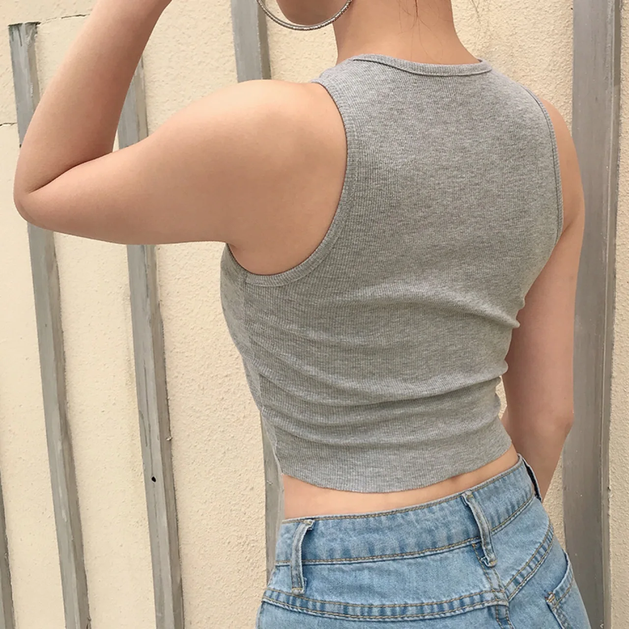 Женский уличный топ со змеиным принтом повседневный укороченный в рубчик из