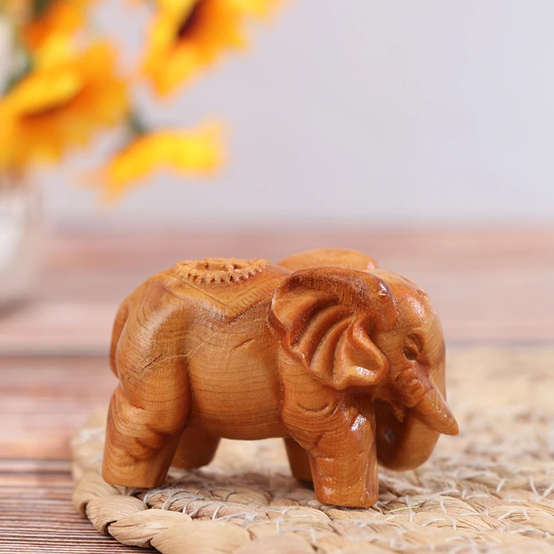

Natural Thuja Wood Elephant Figurines Craft Carved Natural Wooden Mini Animals Antique Decoration